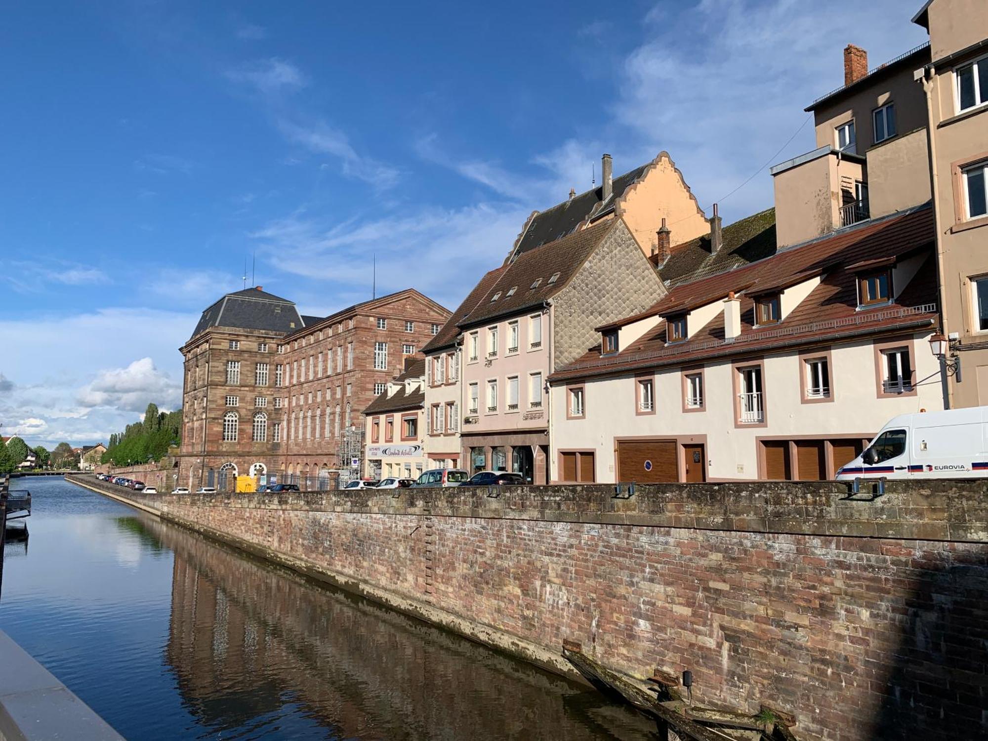 Apartment Les Rives Du Chateau, 90m2, Vue Sur Le Canal Saverne