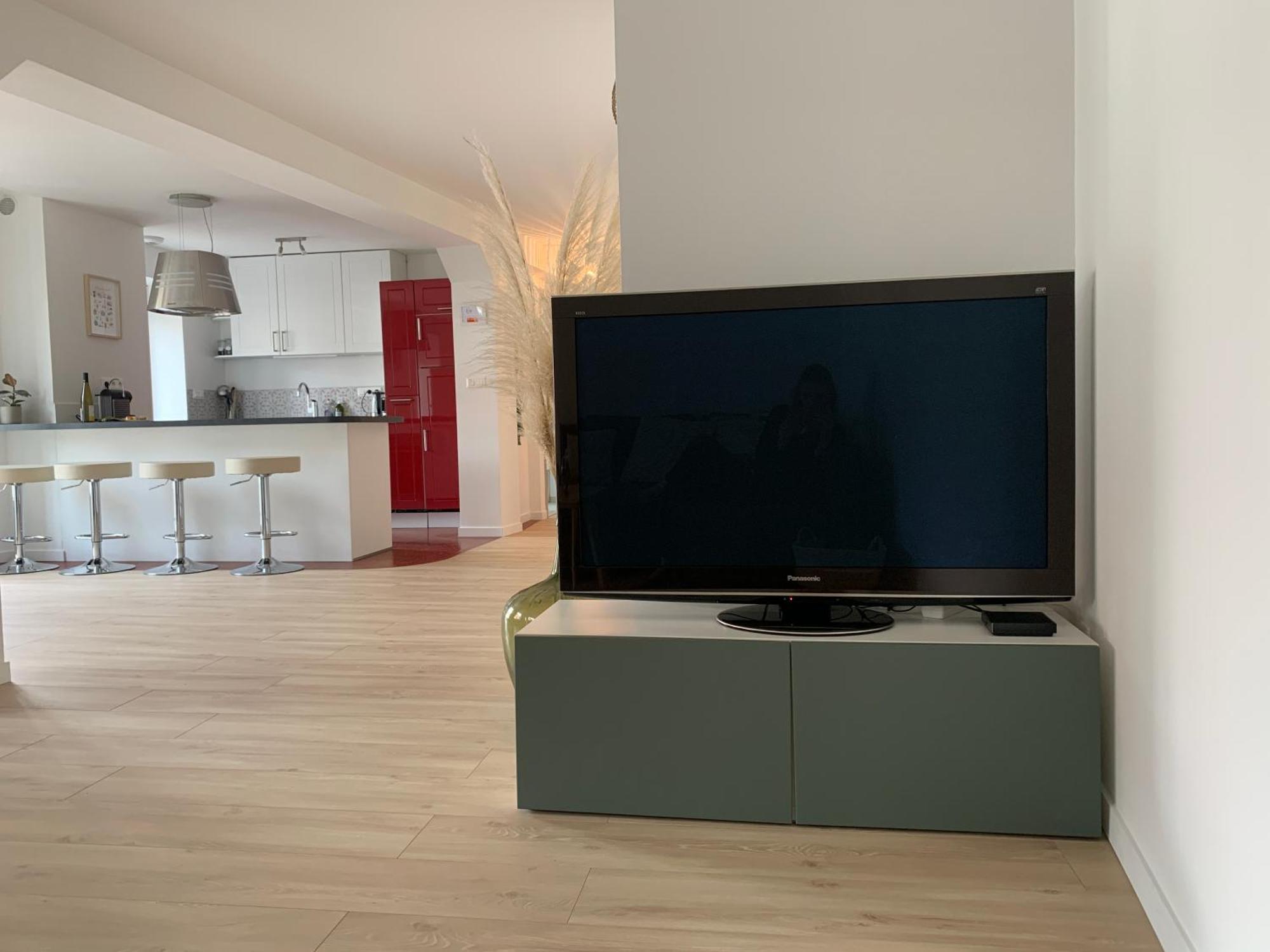 Appartement Les Rives Du Chateau, 90m2, Vue Sur Le Canal *