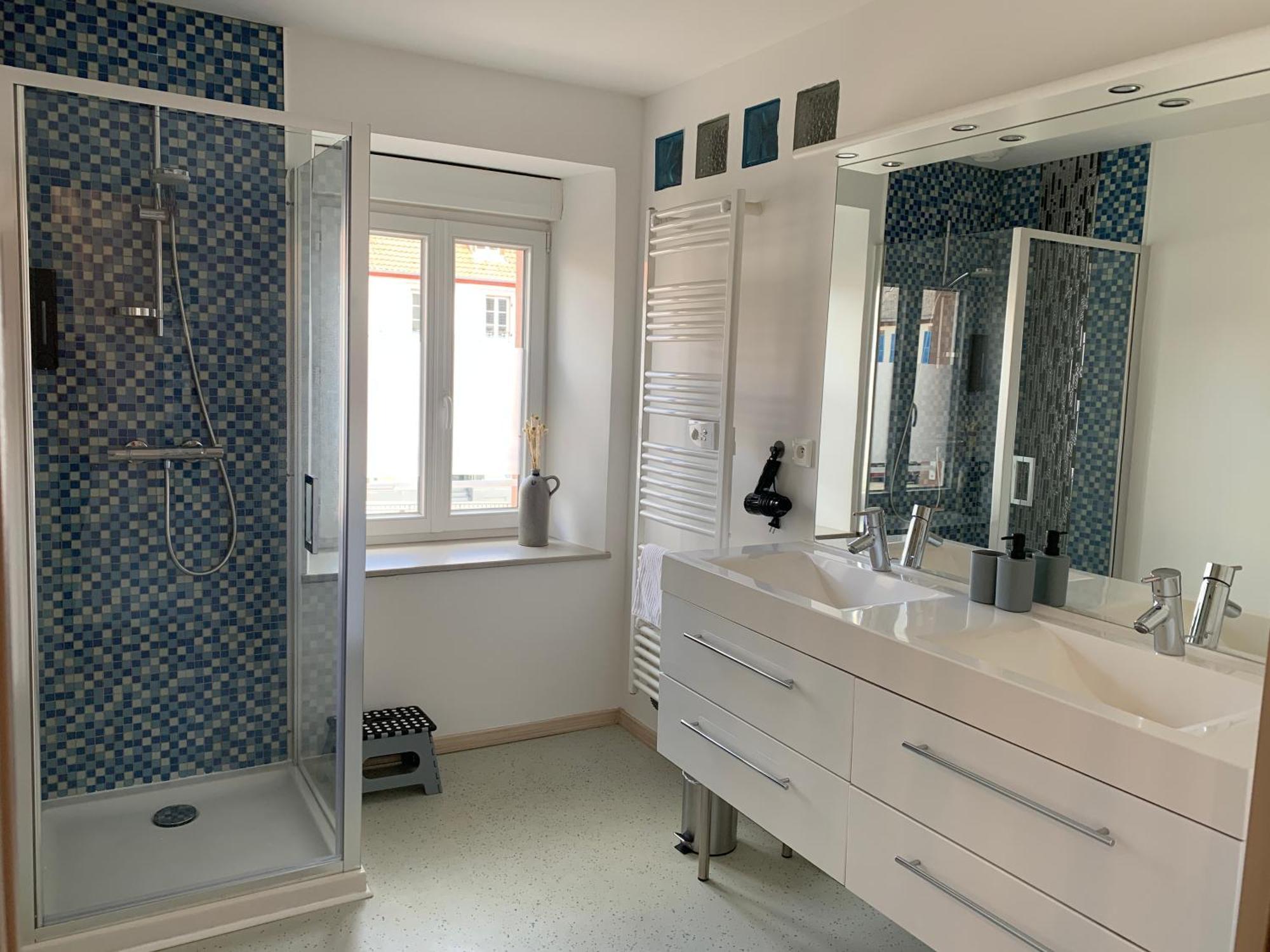 Apartment Les Rives Du Chateau, 90m2, Vue Sur Le Canal *